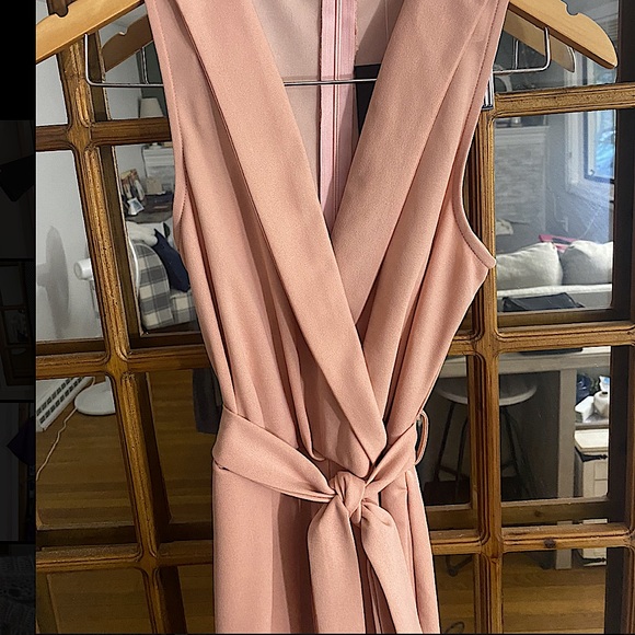 JUMPSUIT❤️ Fashion Nova - Picture 2 of 5